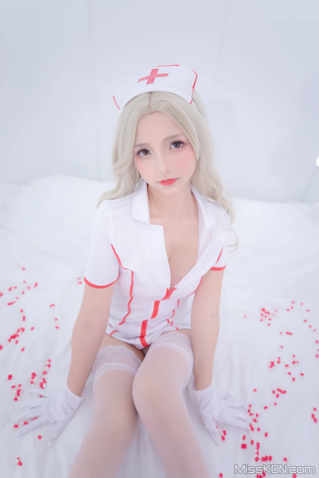 Coser@神楽坂真冬 Vol.084_ 绝对企画-白丝护士《心身バランス》