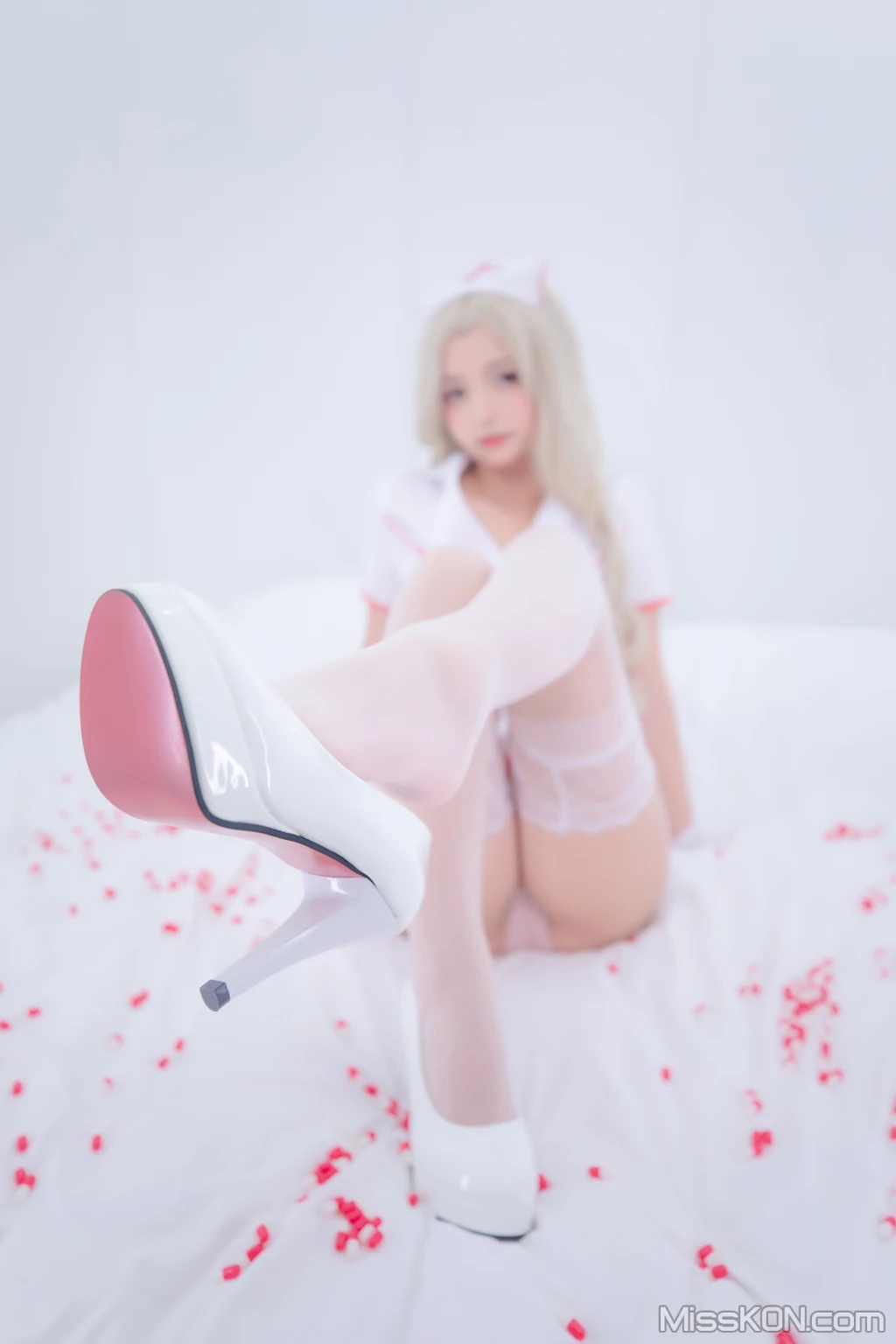 Coser@神楽坂真冬 Vol.084_ 绝对企画-白丝护士《心身バランス》