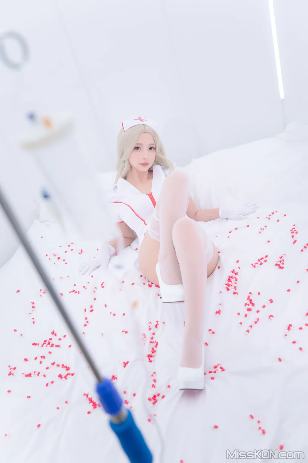 Coser@神楽坂真冬 Vol.084_ 绝对企画-白丝护士《心身バランス》