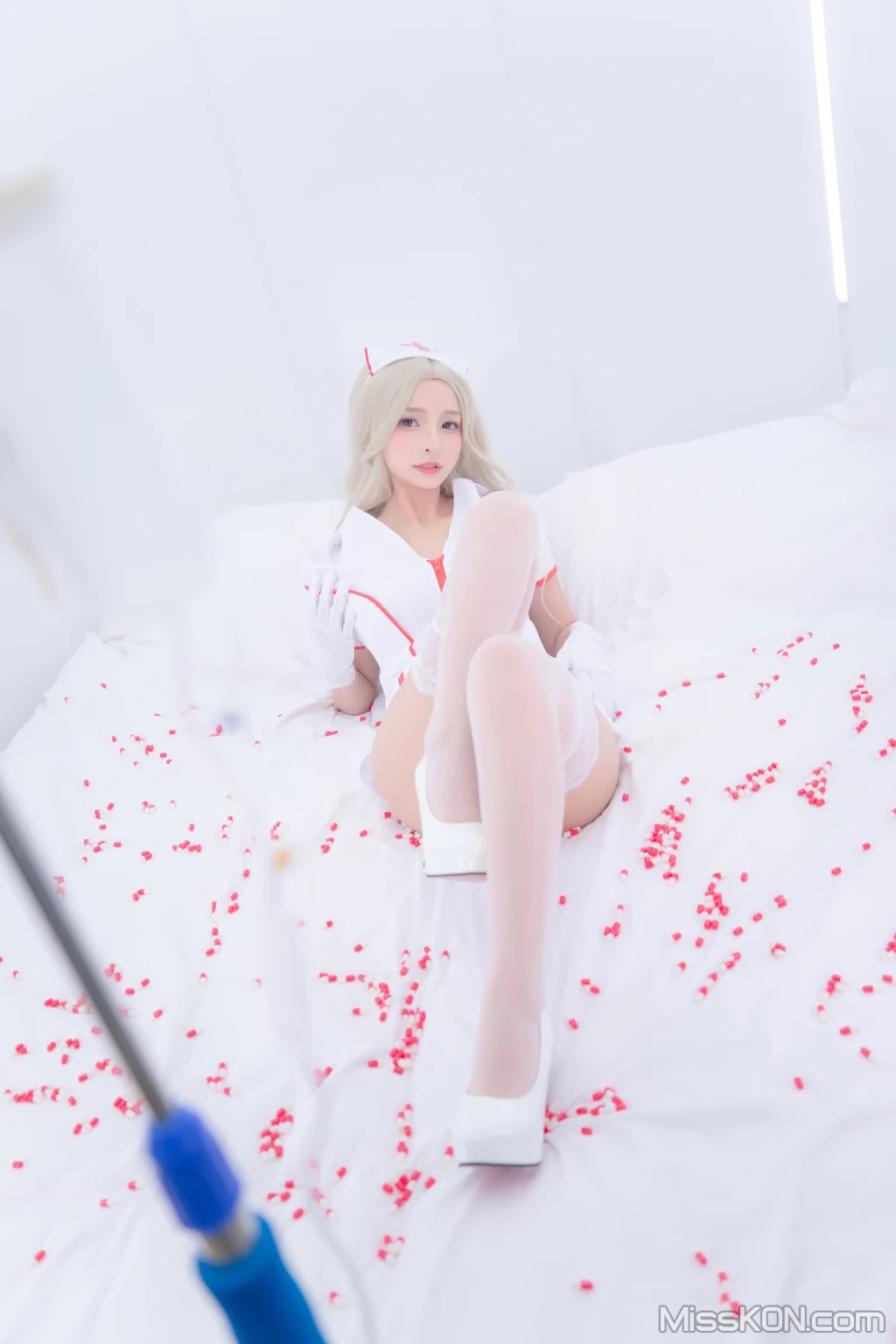 Coser@神楽坂真冬 Vol.084_ 绝对企画-白丝护士《心身バランス》