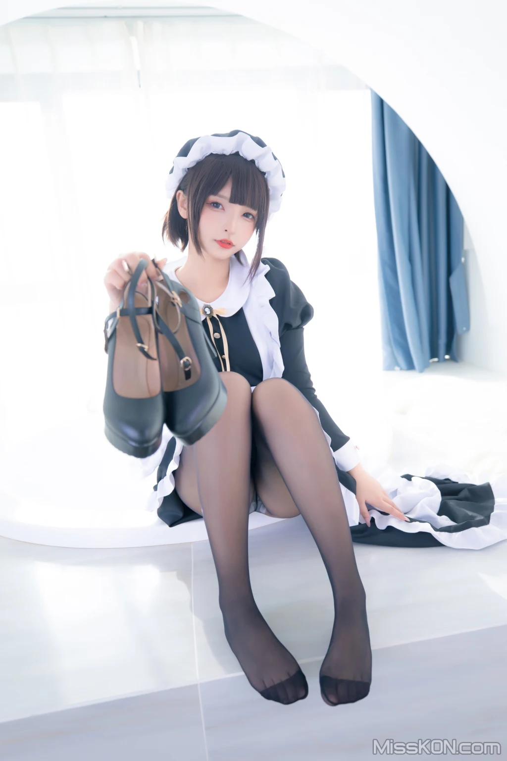 Coser@神楽坂真冬 Vol.086_ 绝对企画-女仆主题《愛のラビリンス2》