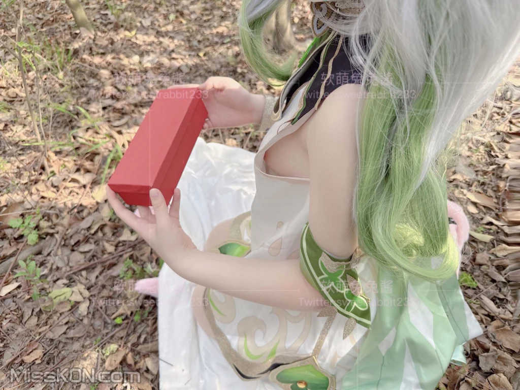 Coser@软萌兔兔酱_ COS草神纳西妲，水晶棒玩弄娇嫩菊花小骚穴，水嫩一线天白虎嫩B