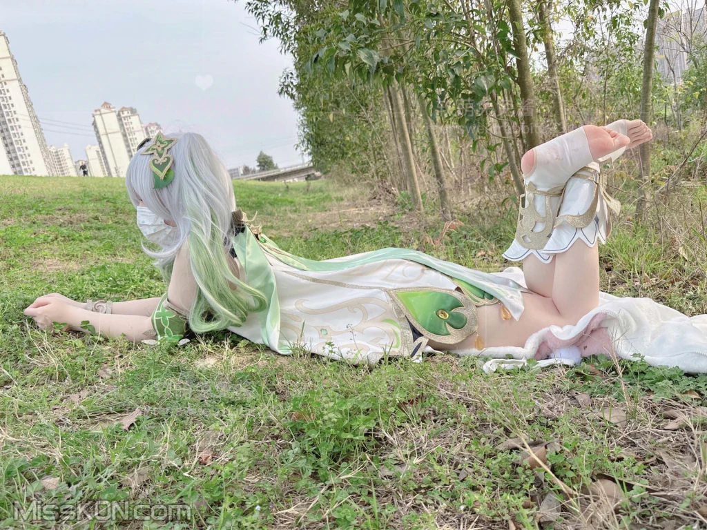 Coser@软萌兔兔酱_ COS草神纳西妲，水晶棒玩弄娇嫩菊花小骚穴，水嫩一线天白虎嫩B