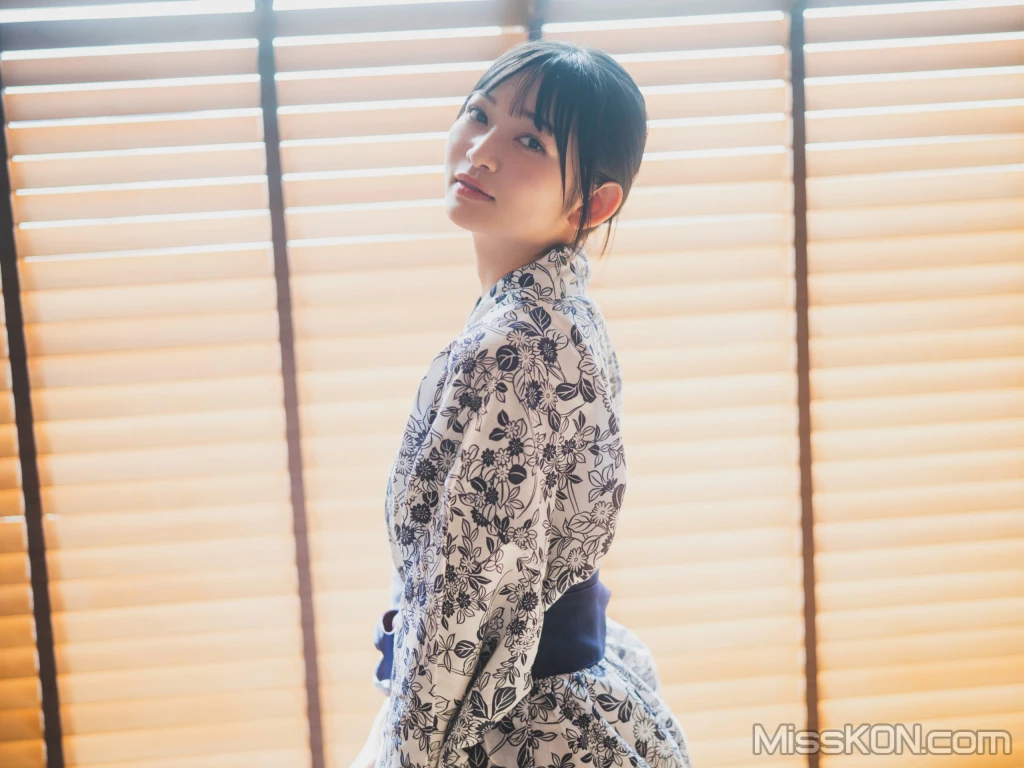 Suzuka Sayama (佐山すずか)_ 週末彼女