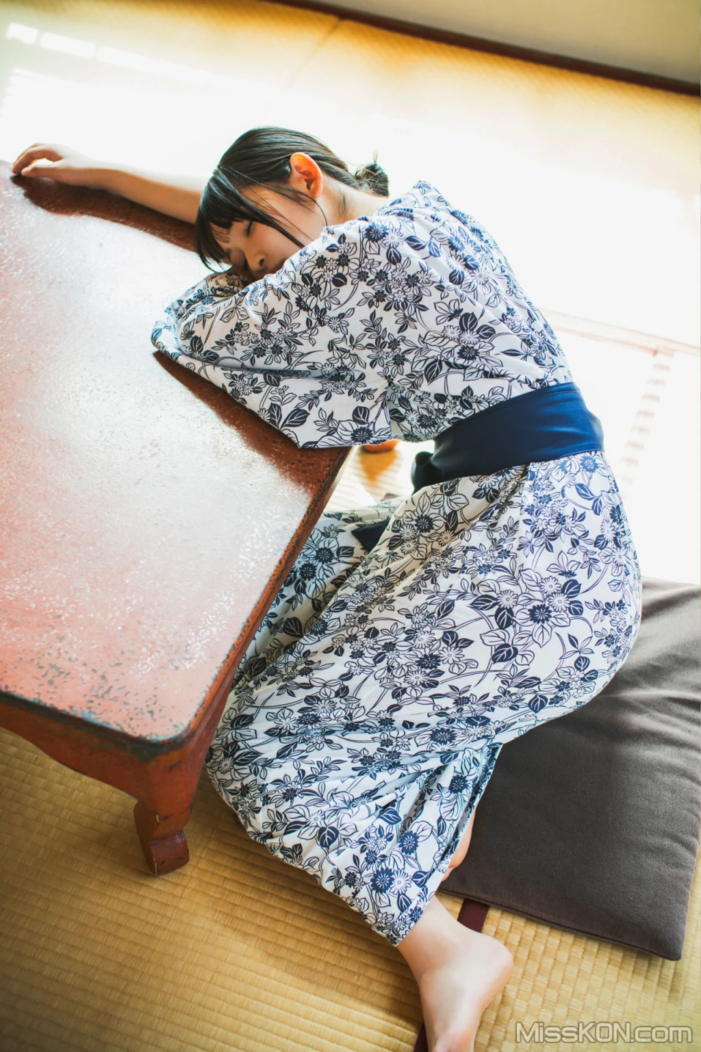 Suzuka Sayama (佐山すずか)_ 週末彼女