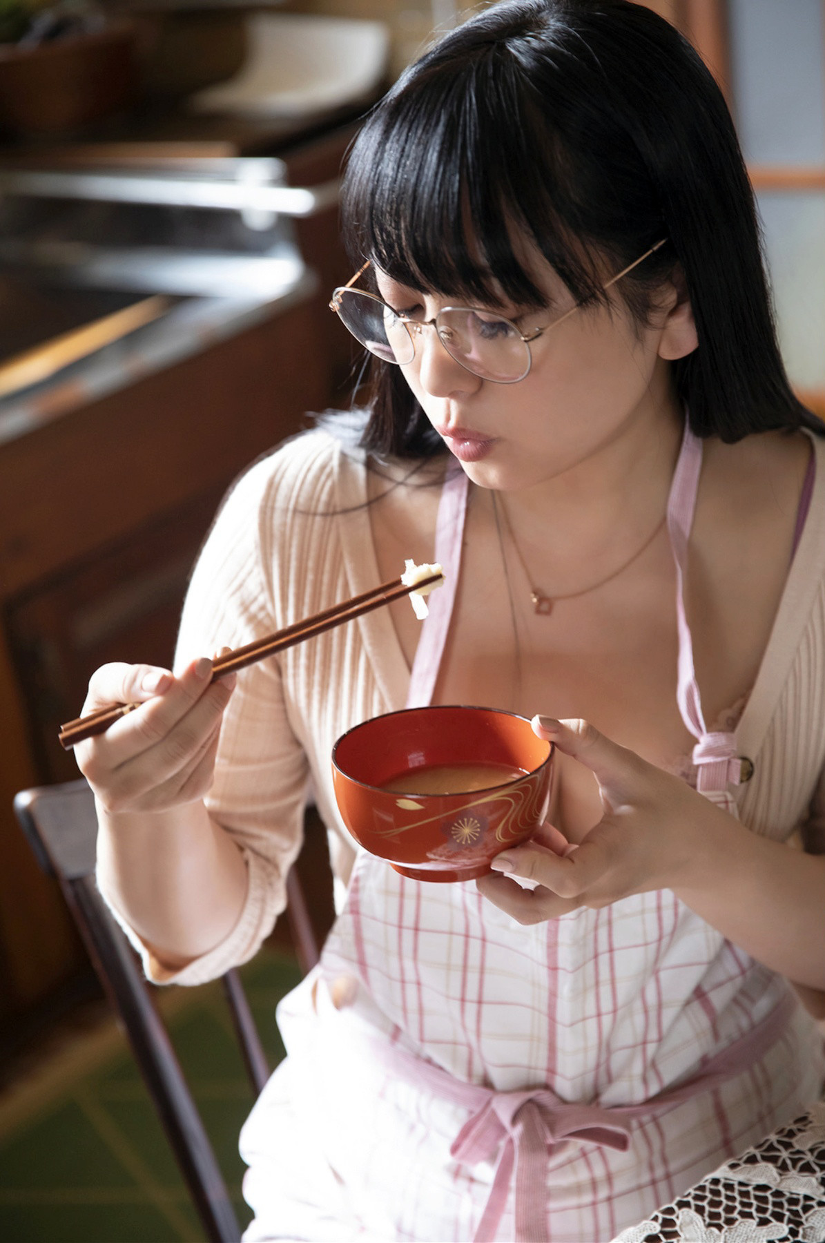 Mariko Seyama 脊山麻理子, 週刊現代デジタル写真集 「情熱」 Set.02