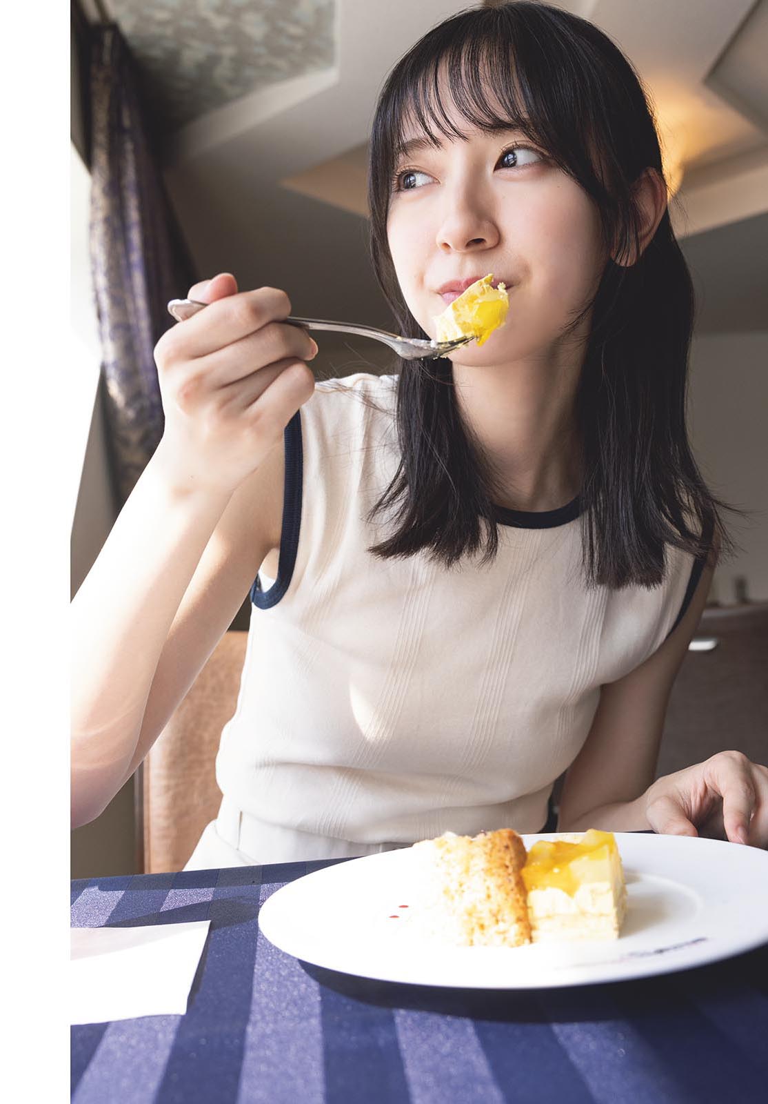 Miku Kanemura 金村美玖, Shonen Sunday 2024 No.45 (週刊少年サンデー 2024年45号)