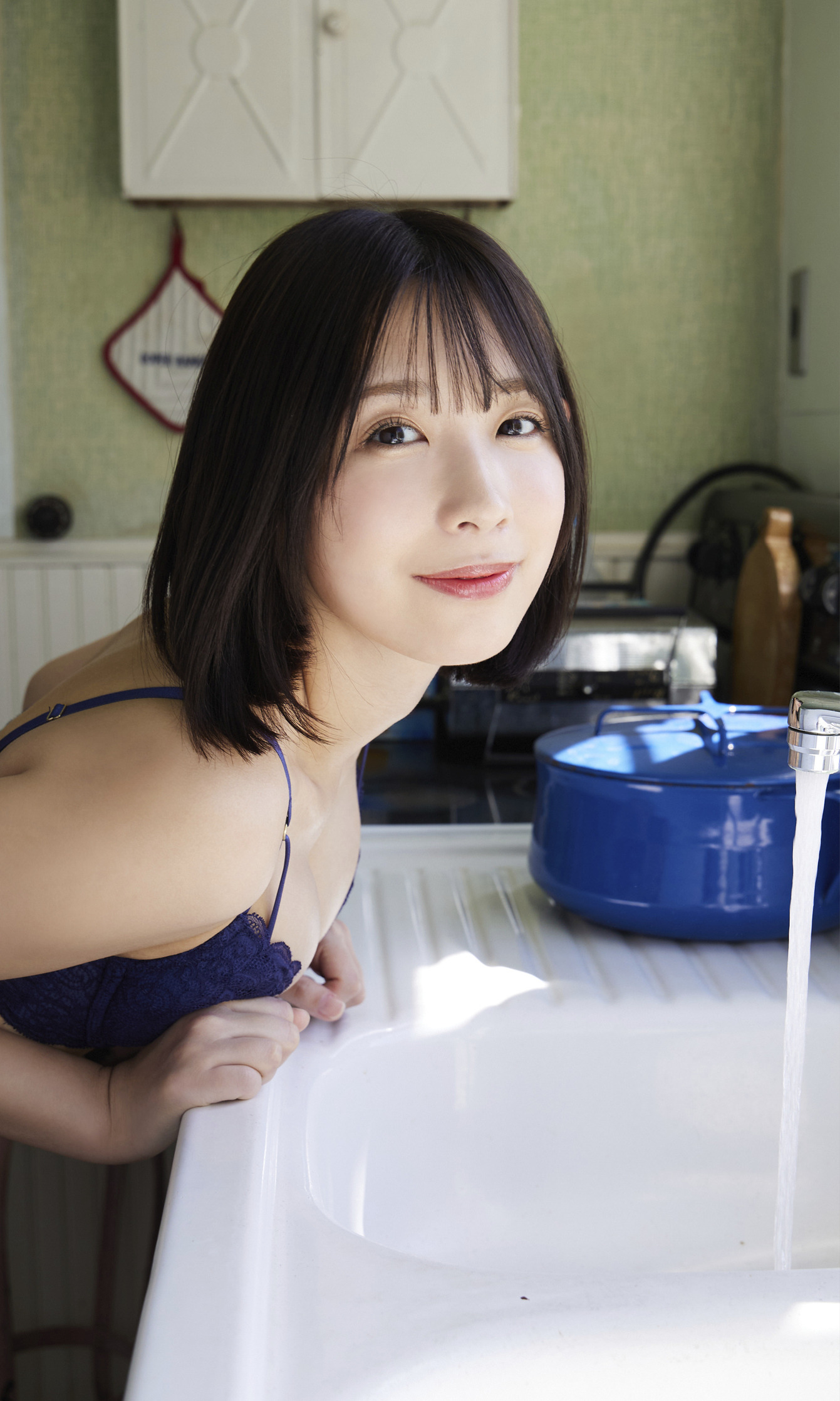 Mio Minato 水湊みお, 週プレ Photo Book 「福岡弁アイドル」