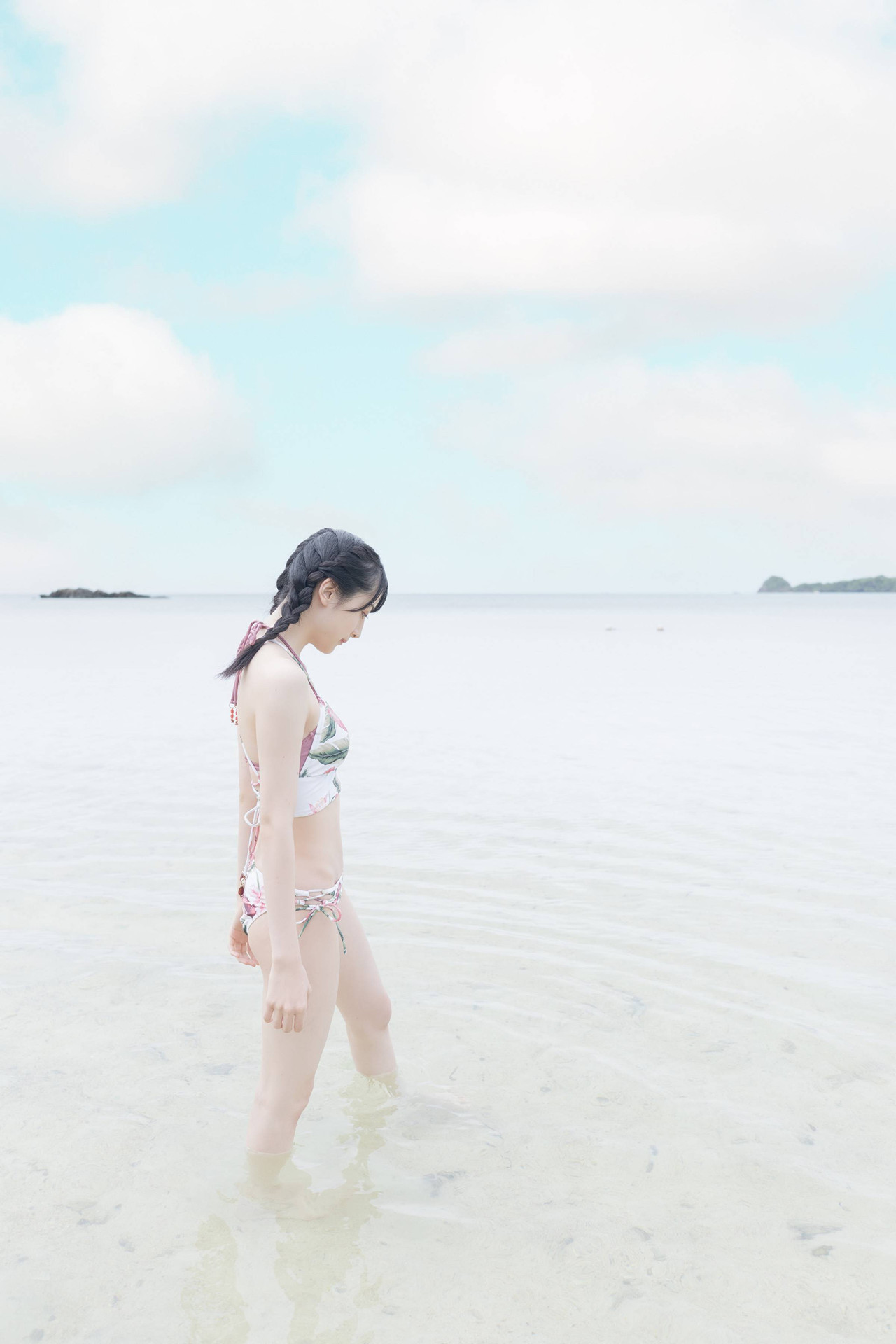 Misaki Kawahara 川原美咲, 48Times Premium Album 写真集 Set.01 36 Misaki Kawahara 川原美咲, 48Times Premium Album 写真集 Set.01