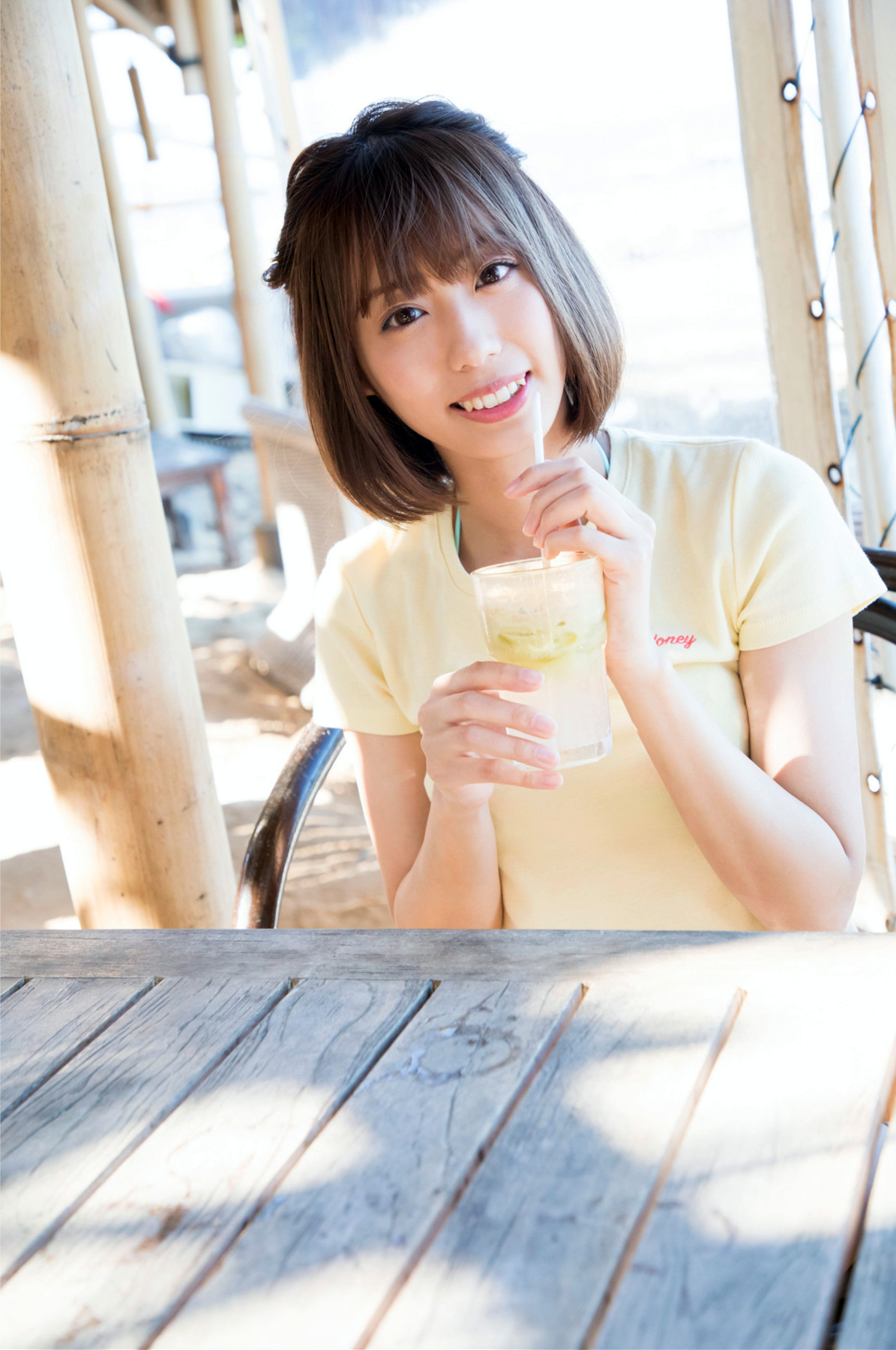 Natsumi Yamagishi 山岸奈津美, FLASHデジタル写真集 [RESORT STYLE] Set.01