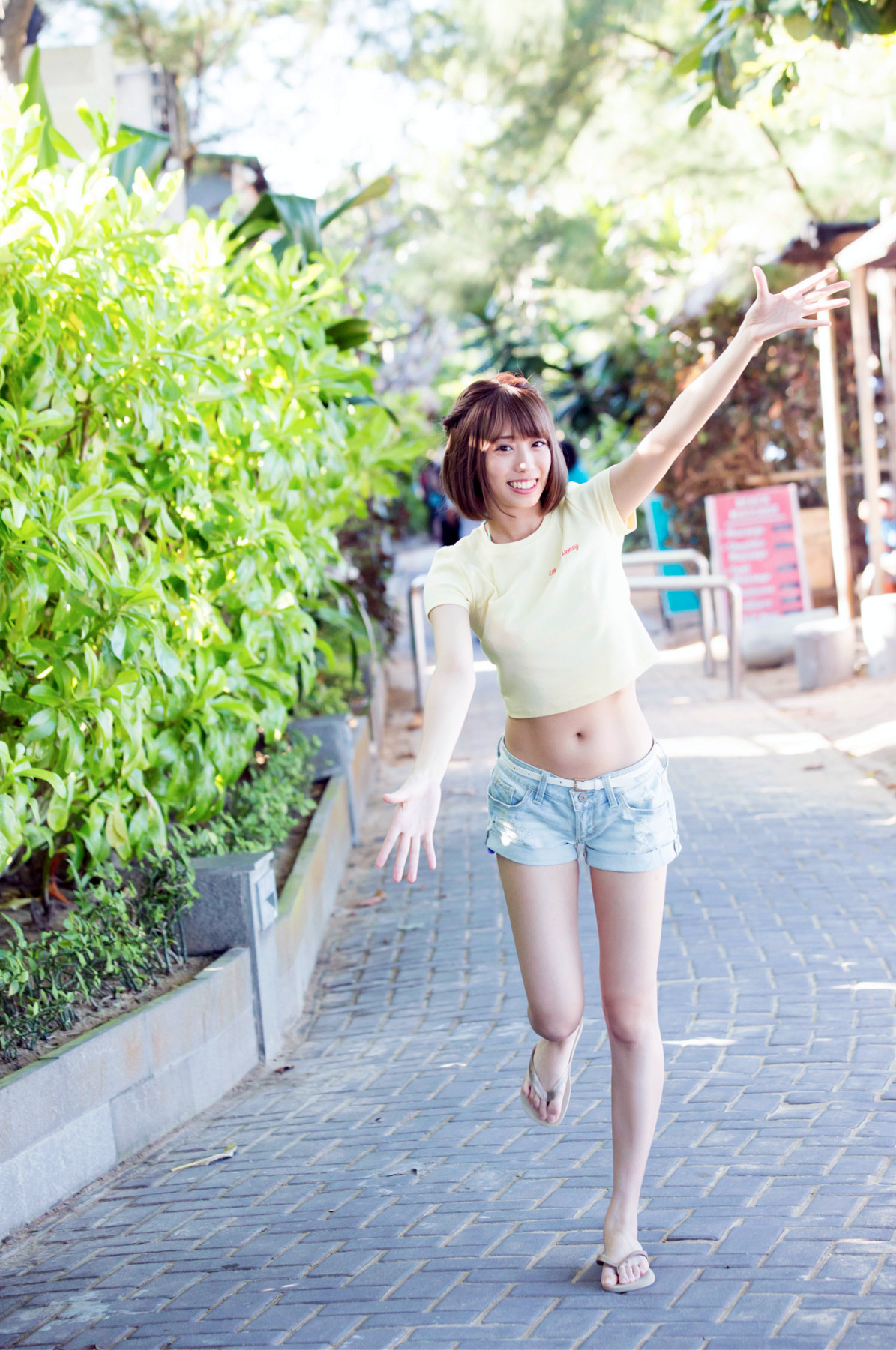 Natsumi Yamagishi 山岸奈津美, FLASHデジタル写真集 [RESORT STYLE] Set.01