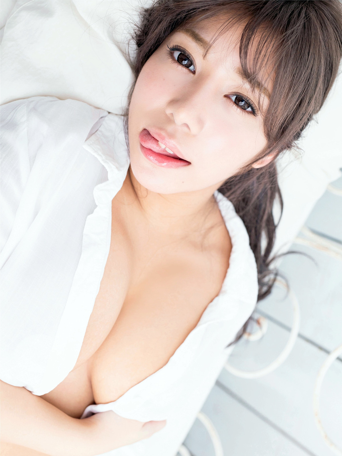 Ru Yumemi 夢見るぅ, FLASHデジタル写真集 [カップクイーン”隊長”の快進撃] Set.01