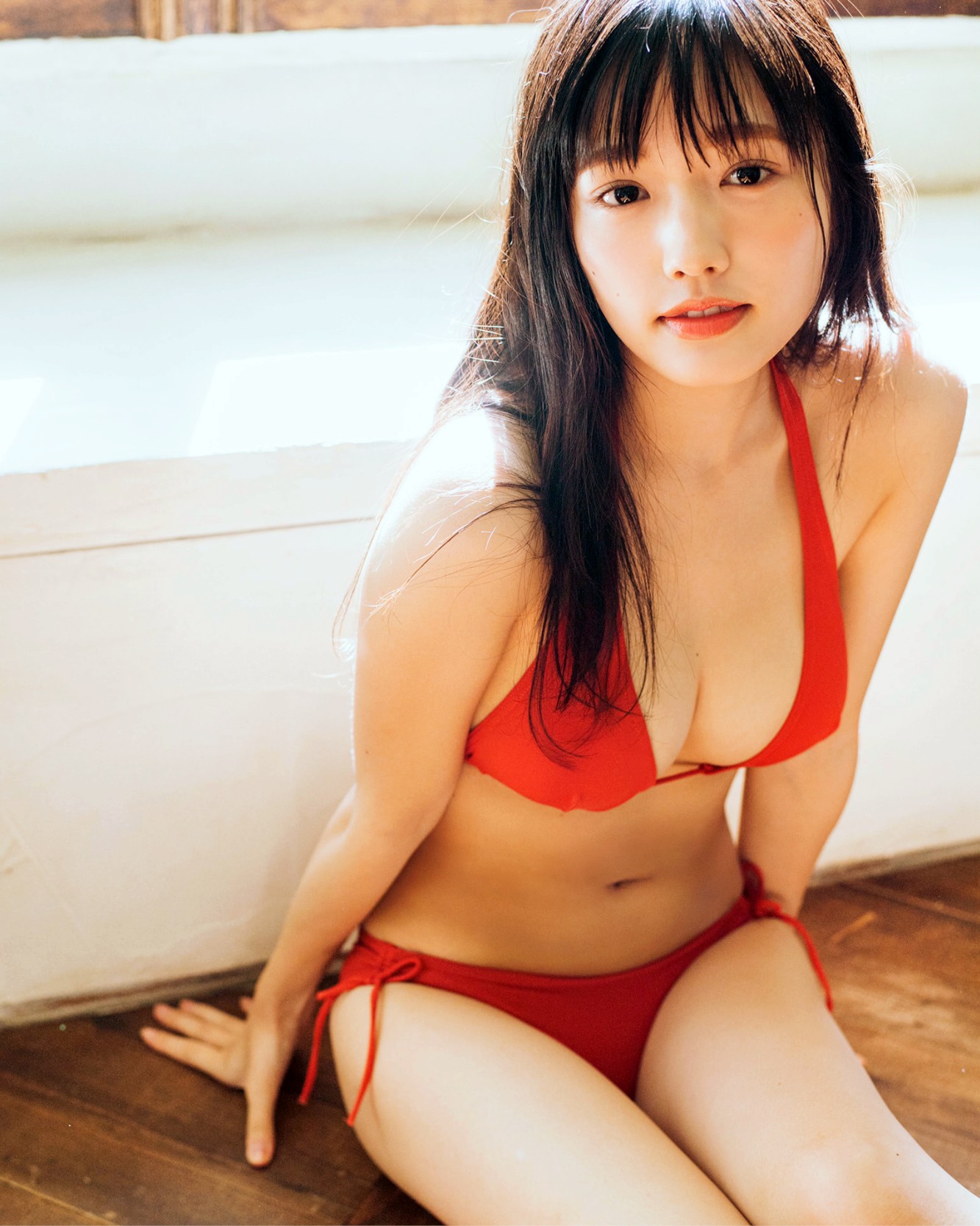 Sakura Ando 安藤咲桜, FLASHデジタル写真集 『私を咲かせて』