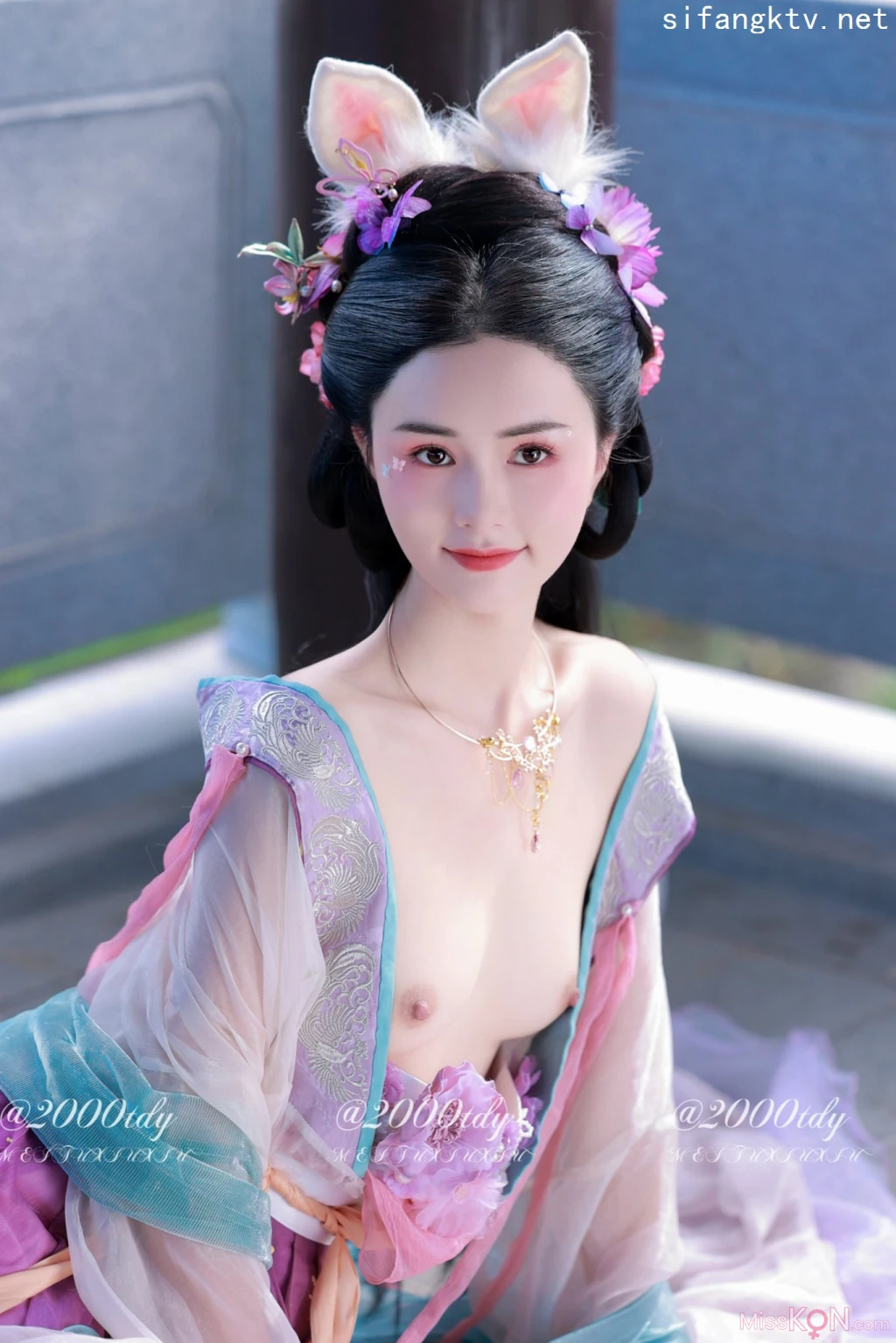 [XR Uncensored] 艾希儿_ 秀人网骚模超美女神