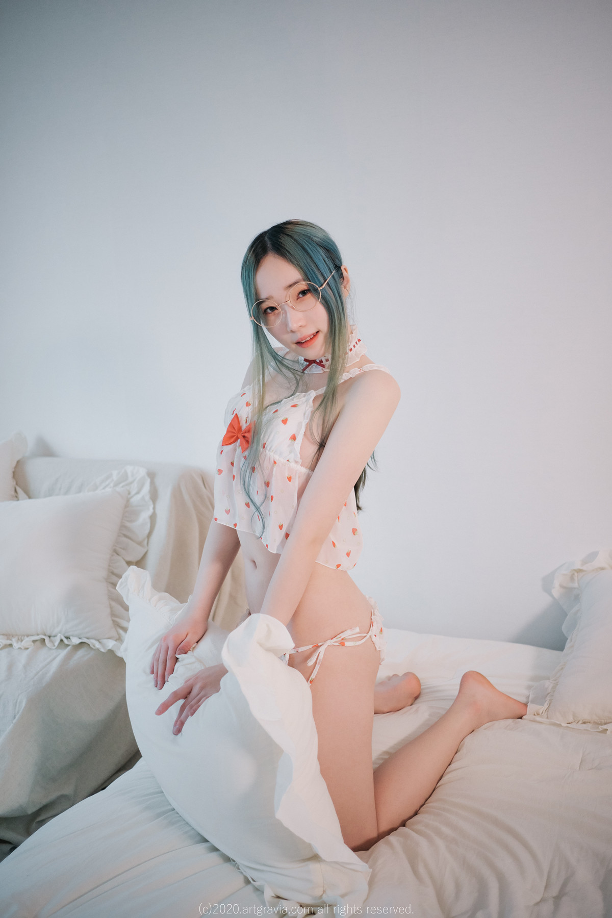 Bambi 밤비, ArtGravia Vol.160 Photobook Set.01