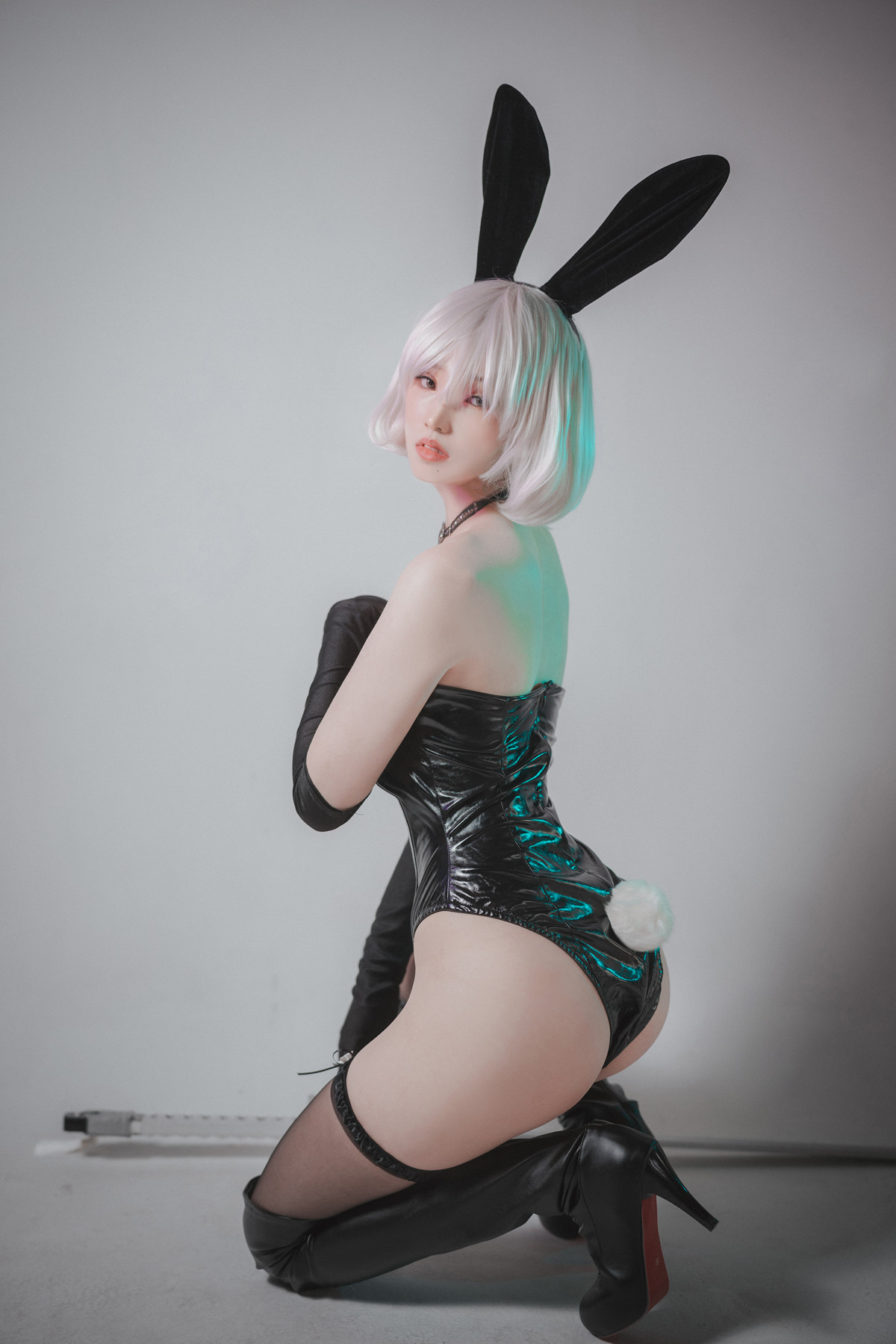 Bambi 밤비, DJAWA ‘La Rose NoirE 2B’ Set.05