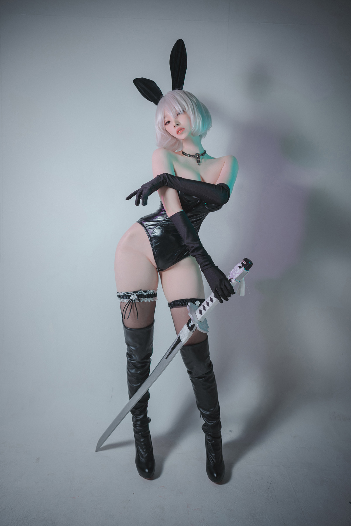 Bambi 밤비, DJAWA ‘La Rose NoirE 2B’ Set.05