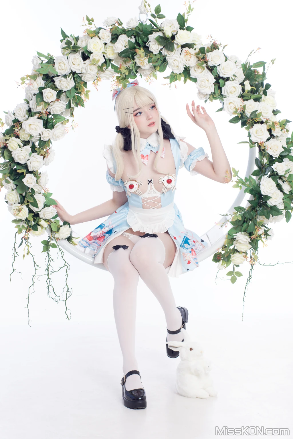 Coser@Candy_Ball_ Alice in Easterland