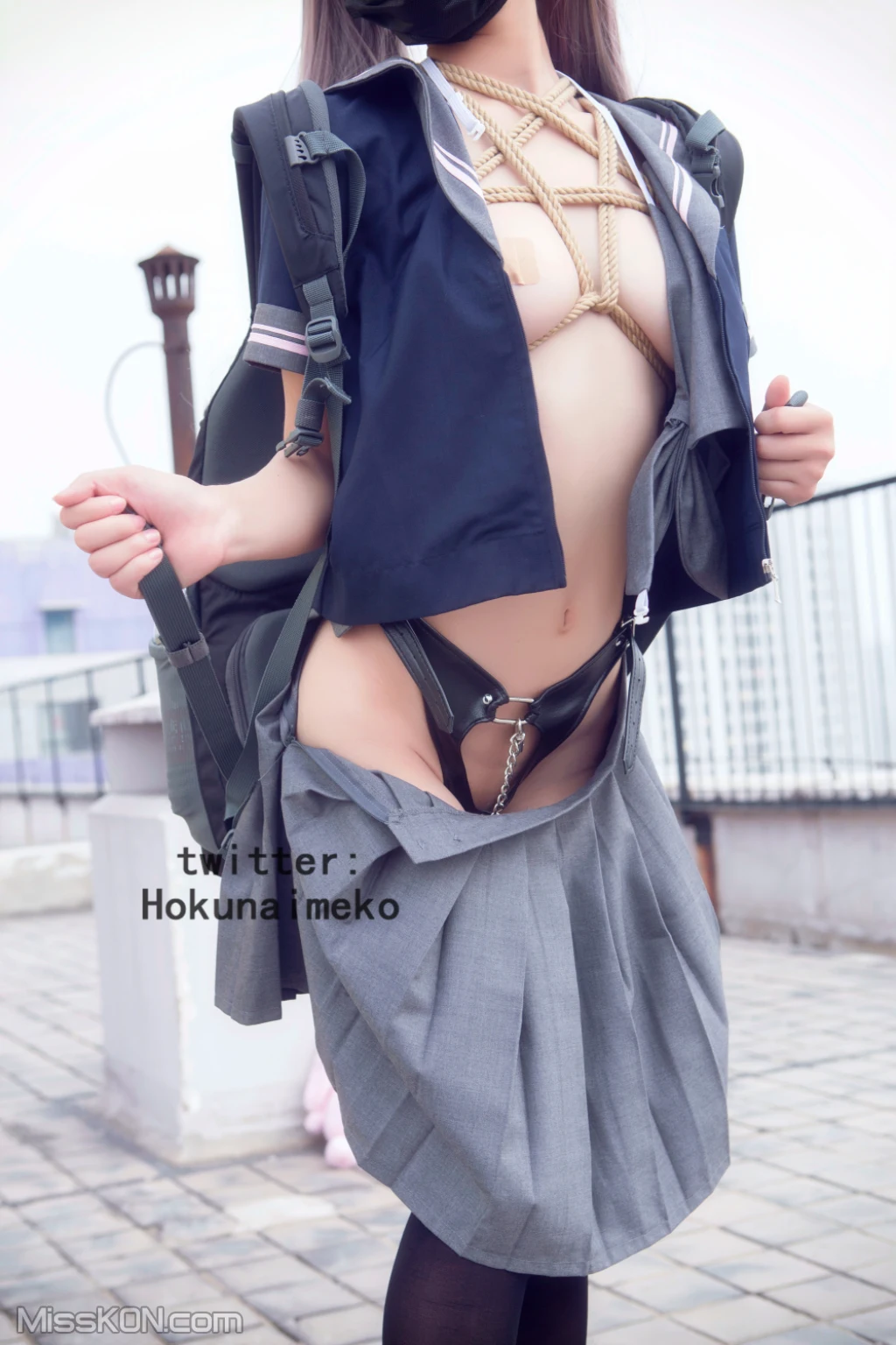 Coser@Hokunaimeko (北乃芽子)_ 絞り！露出！スク水のＪＫ