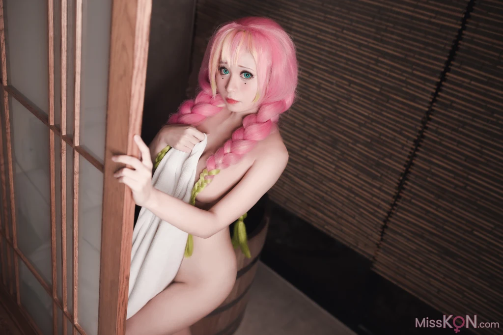 Coser@MeenFox_ Mitsuri Kanroji (Onsen Version 18+)