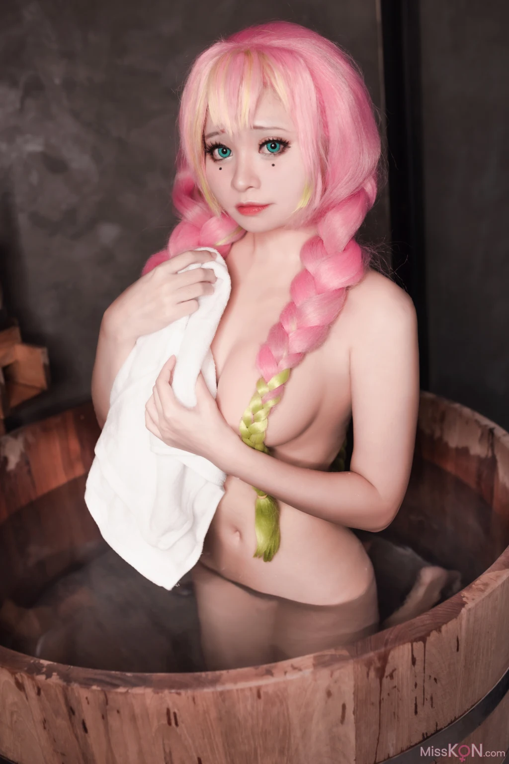 Coser@MeenFox_ Mitsuri Kanroji (Onsen Version 18+)