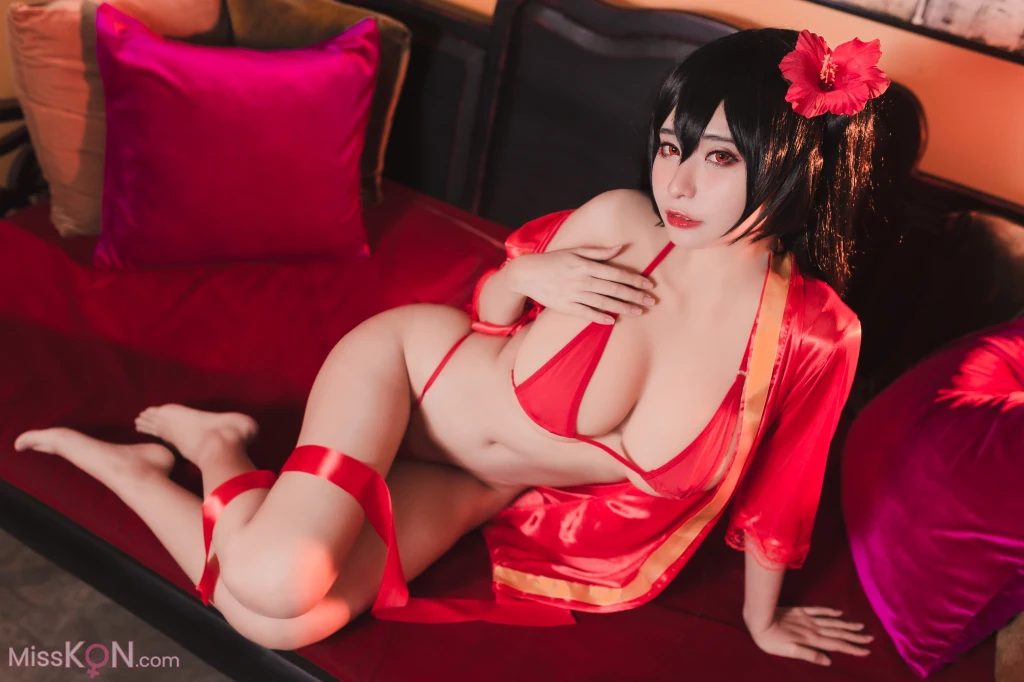 Coser@MeenFox_ Taihou Azur Lane (Micro Bikini Suit) 18+