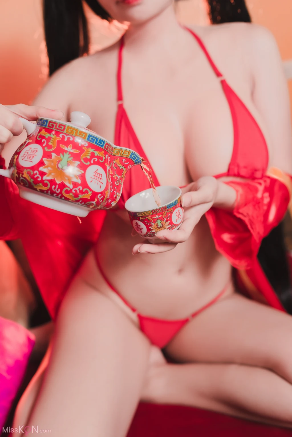 Coser@MeenFox_ Taihou Azur Lane (Micro Bikini Suit) 18+