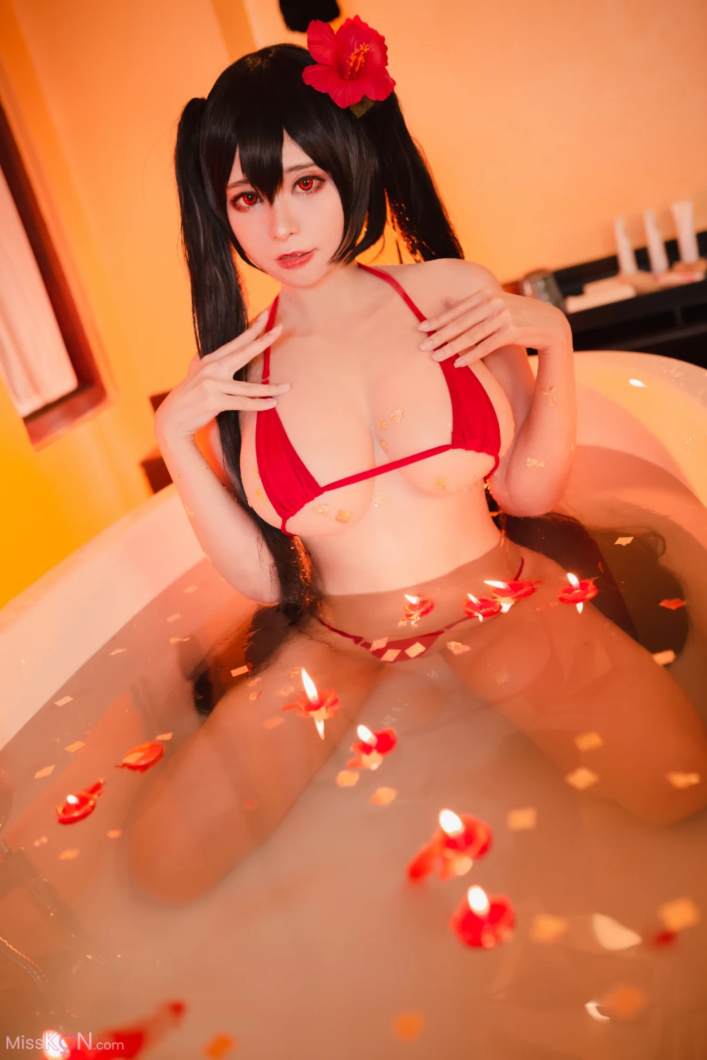 Coser@MeenFox_ Taihou Azur Lane (Micro Bikini Suit) 18+