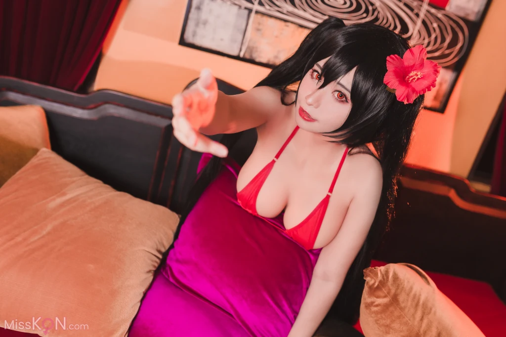 Coser@MeenFox_ Taihou Azur Lane (Micro Bikini Suit) 18+