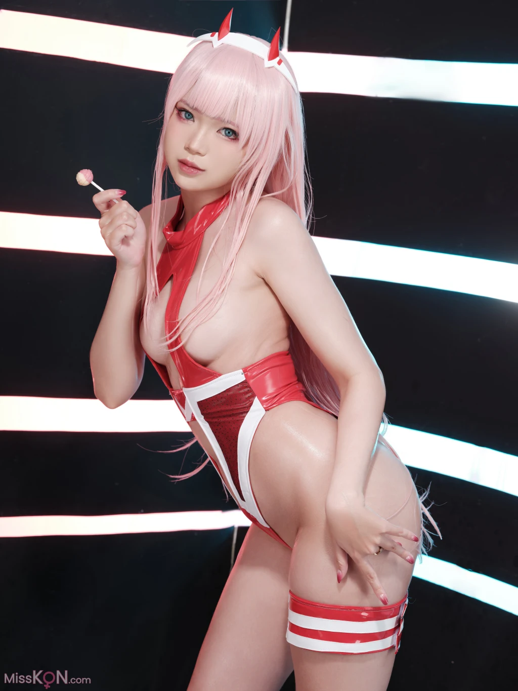 Coser@ZinieQ_ Darling in the Franxxx Zero Two