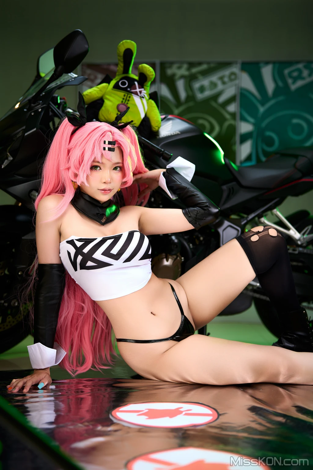 Coser@ZinieQ_ Nicole (Zenless Zone Zero)