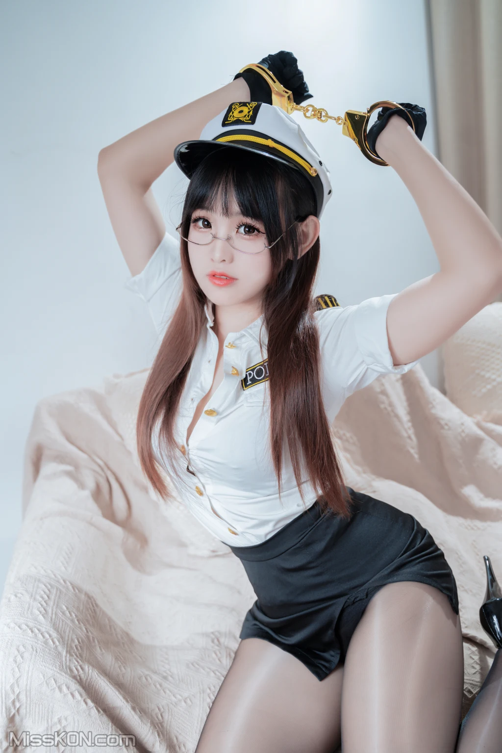 Coser@miko酱ww_ 缠绕女警