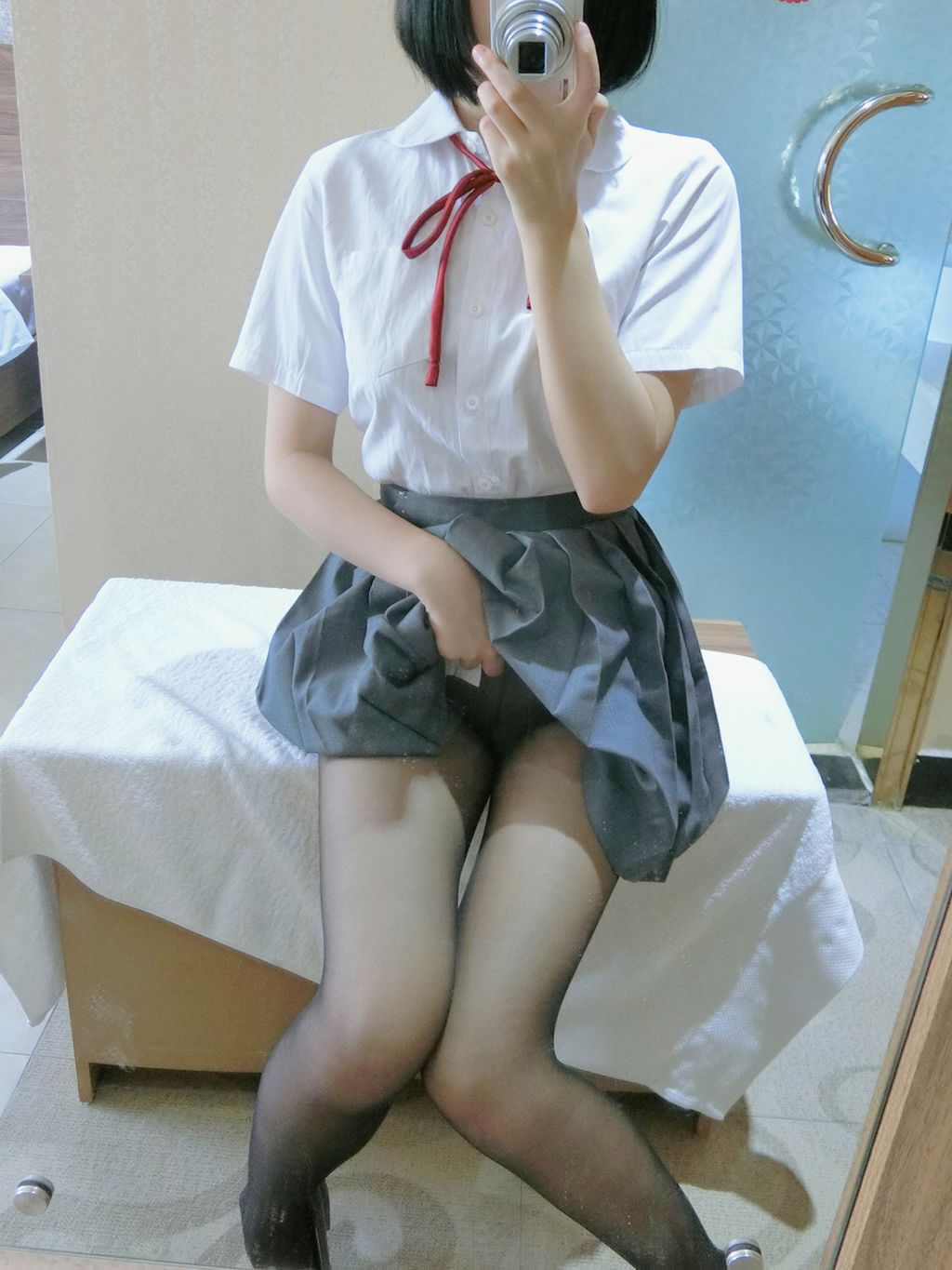 Coser@一只肉酱阿_ 黑丝制服