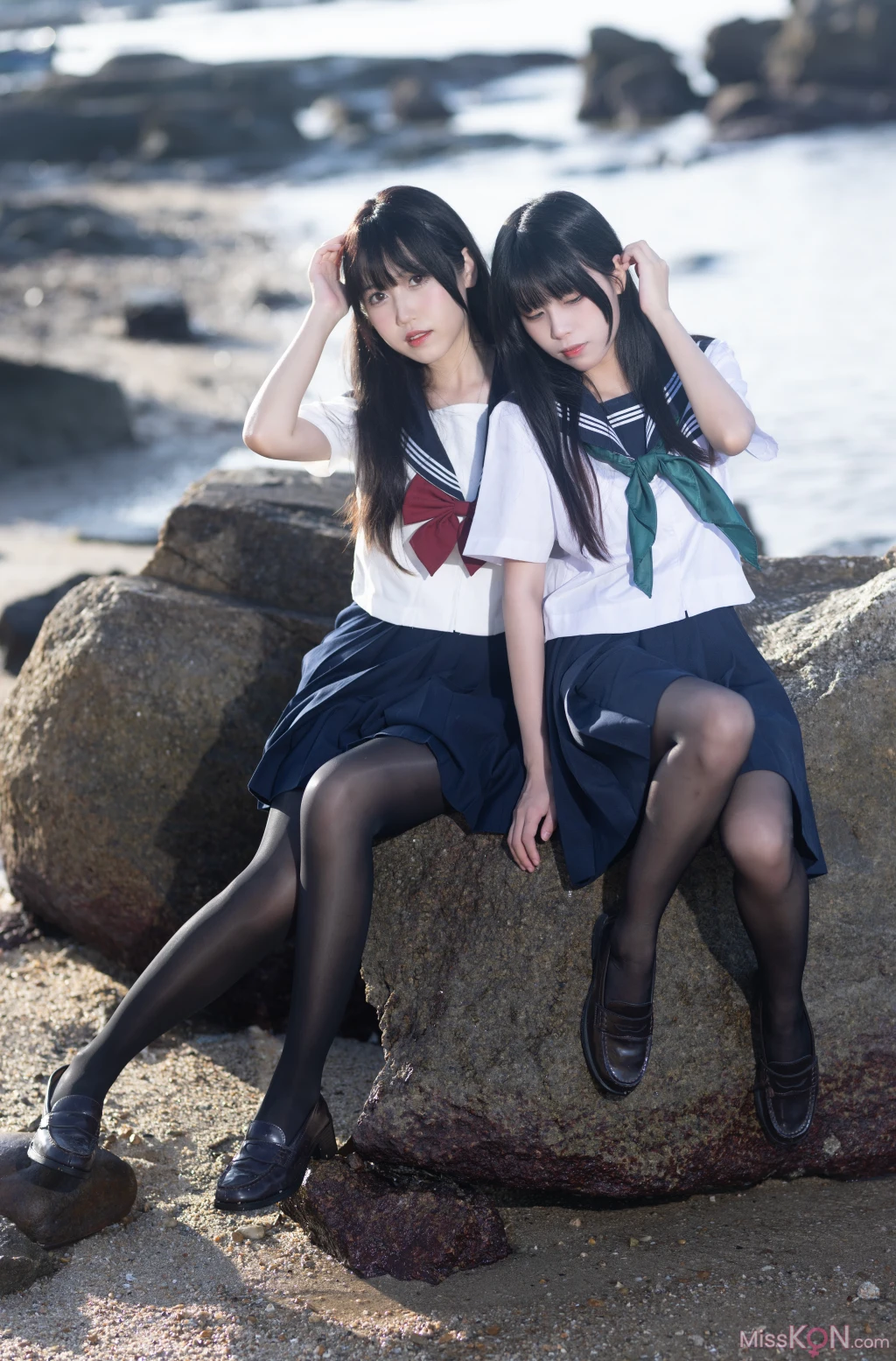 Coser@不呆猫 & 三無人型_ 水手服百合黑丝