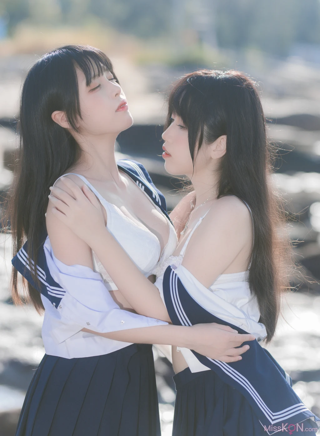 Coser@不呆猫 & 三無人型_ 水手服百合黑丝