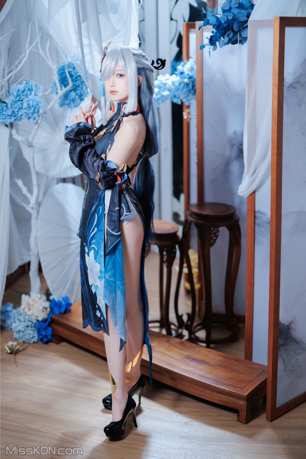 Coser@封疆疆v_ 申鹤海灯节