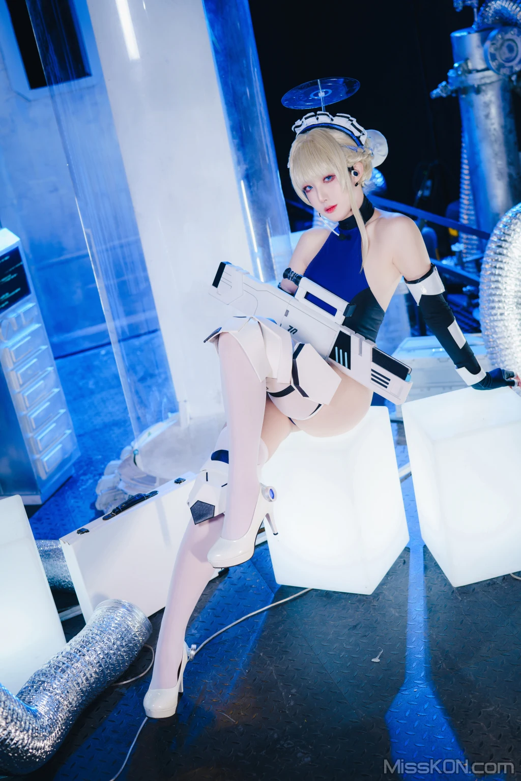 Coser@封疆疆v_ 飞鸟马时竞泳