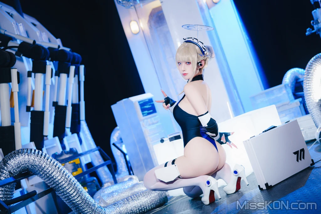 Coser@封疆疆v_ 飞鸟马时竞泳