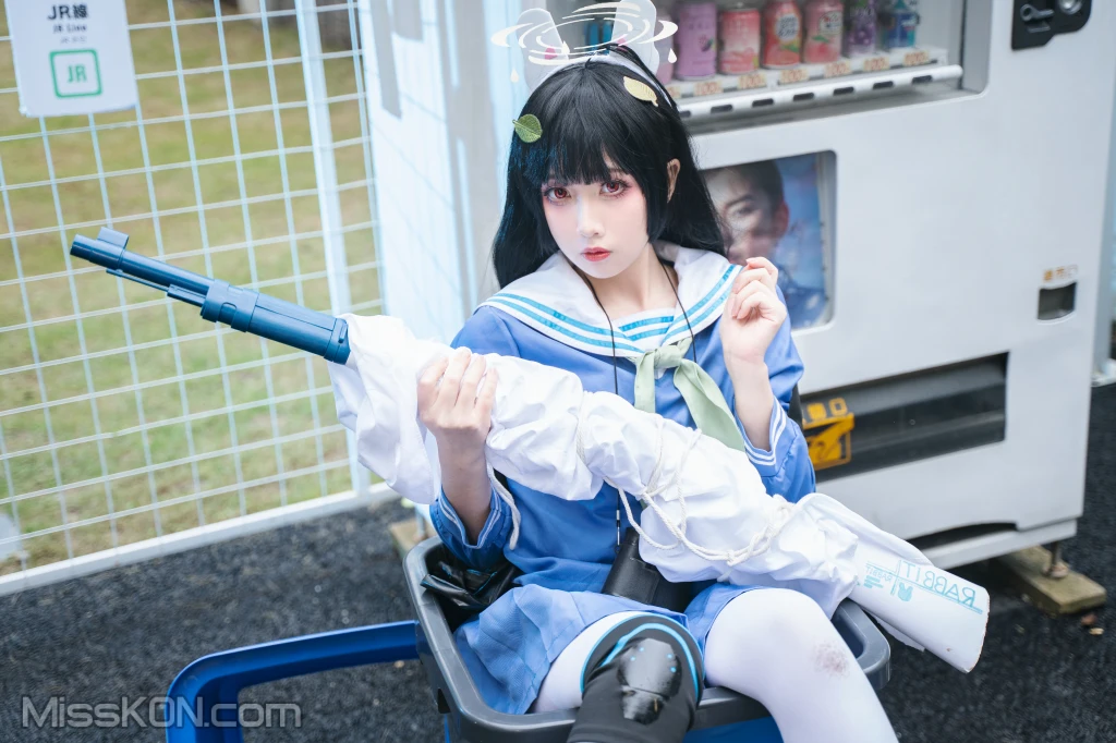 Coser@小和甜酒_ 蔚蓝档案 霞沢美游