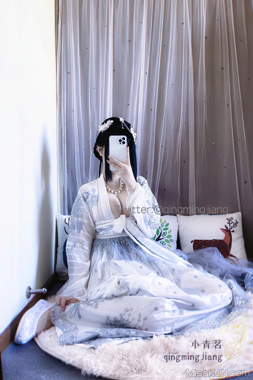 Coser@小青茗_ 唯美唐装古风下的美妙胴体