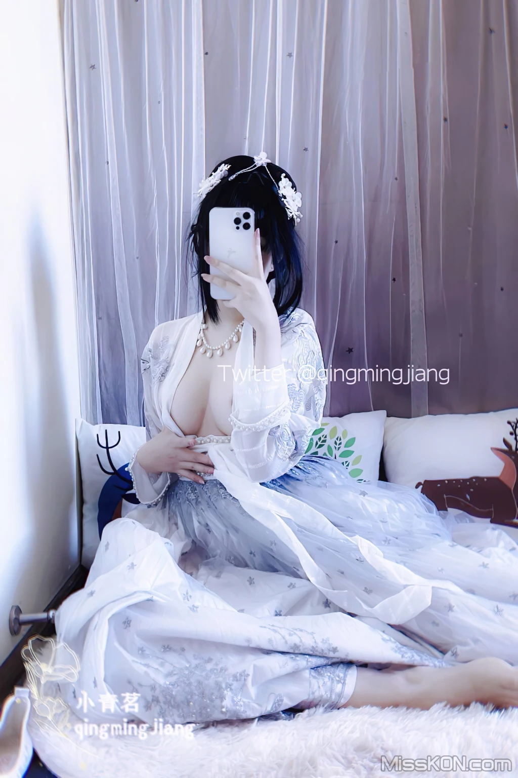 Coser@小青茗_ 唯美唐装古风下的美妙胴体