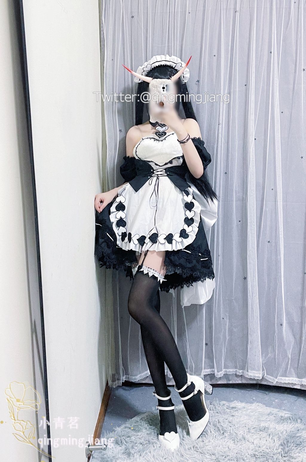 Coser@小青茗_ 黑丝女仆