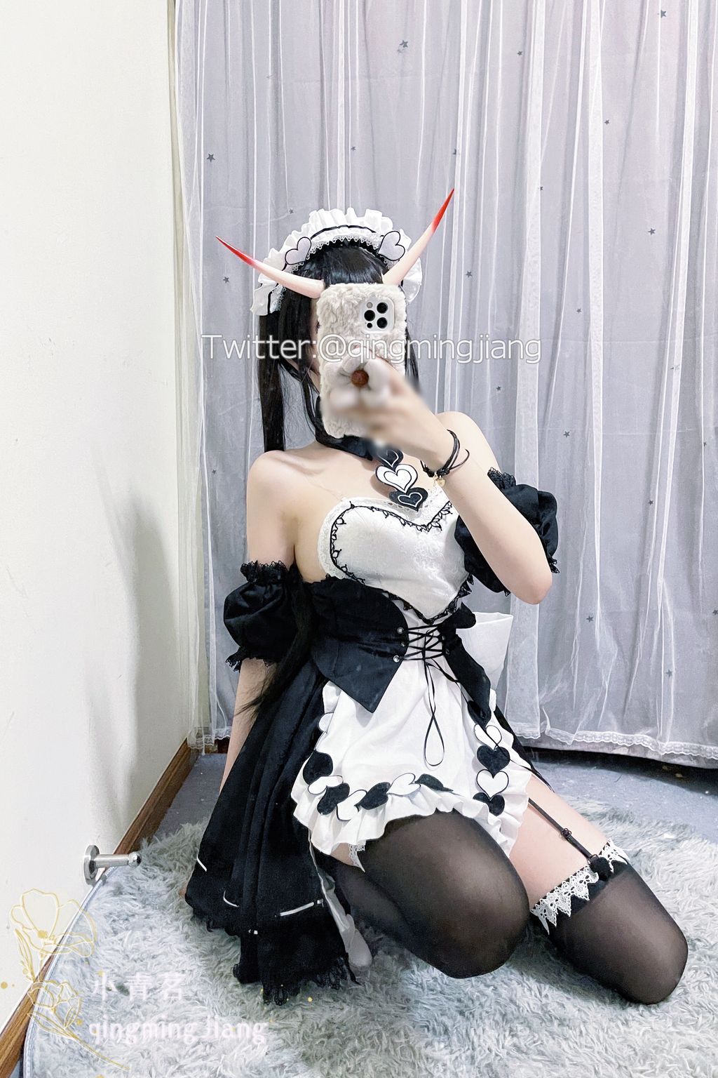 Coser@小青茗_ 黑丝女仆