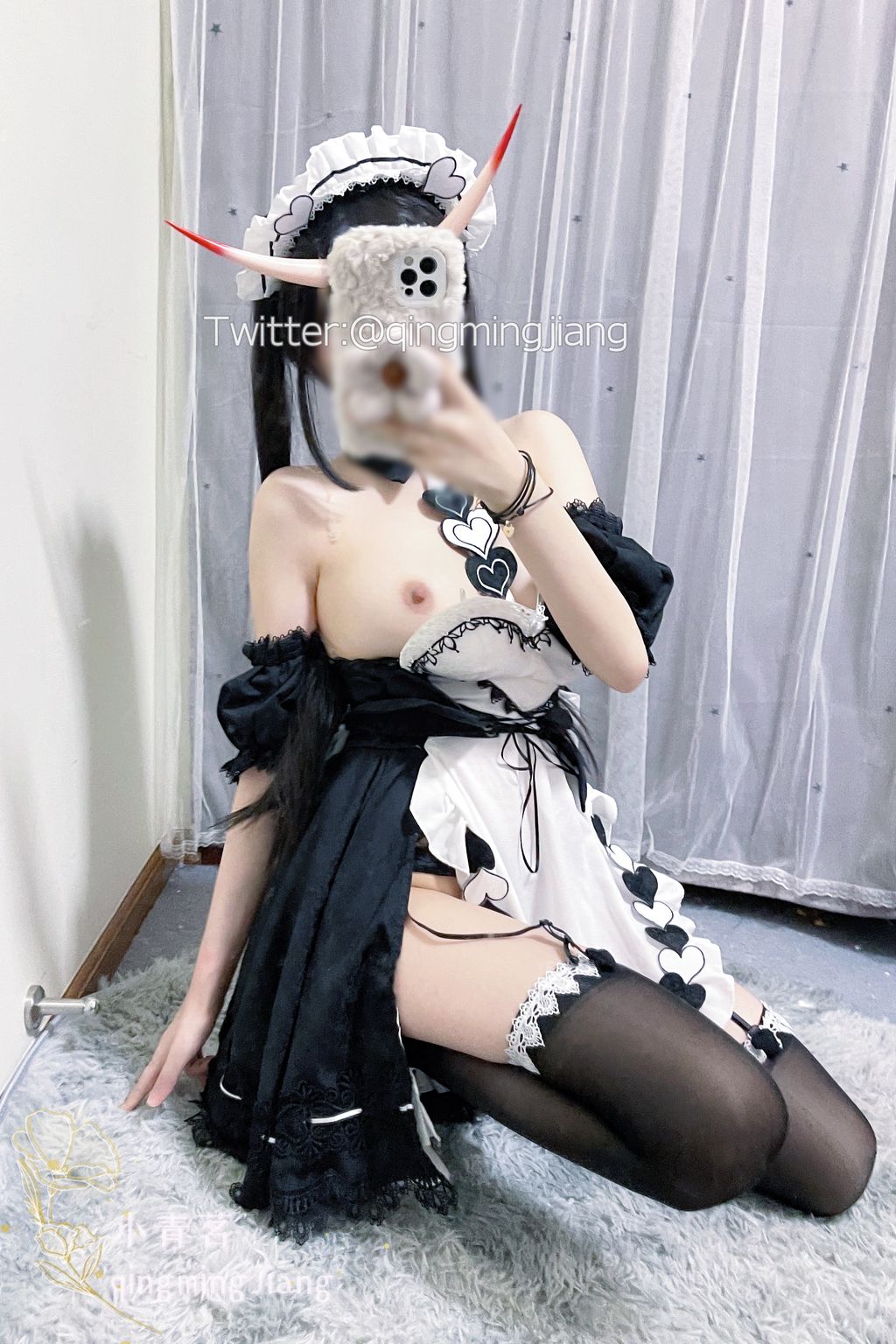 Coser@小青茗_ 黑丝女仆