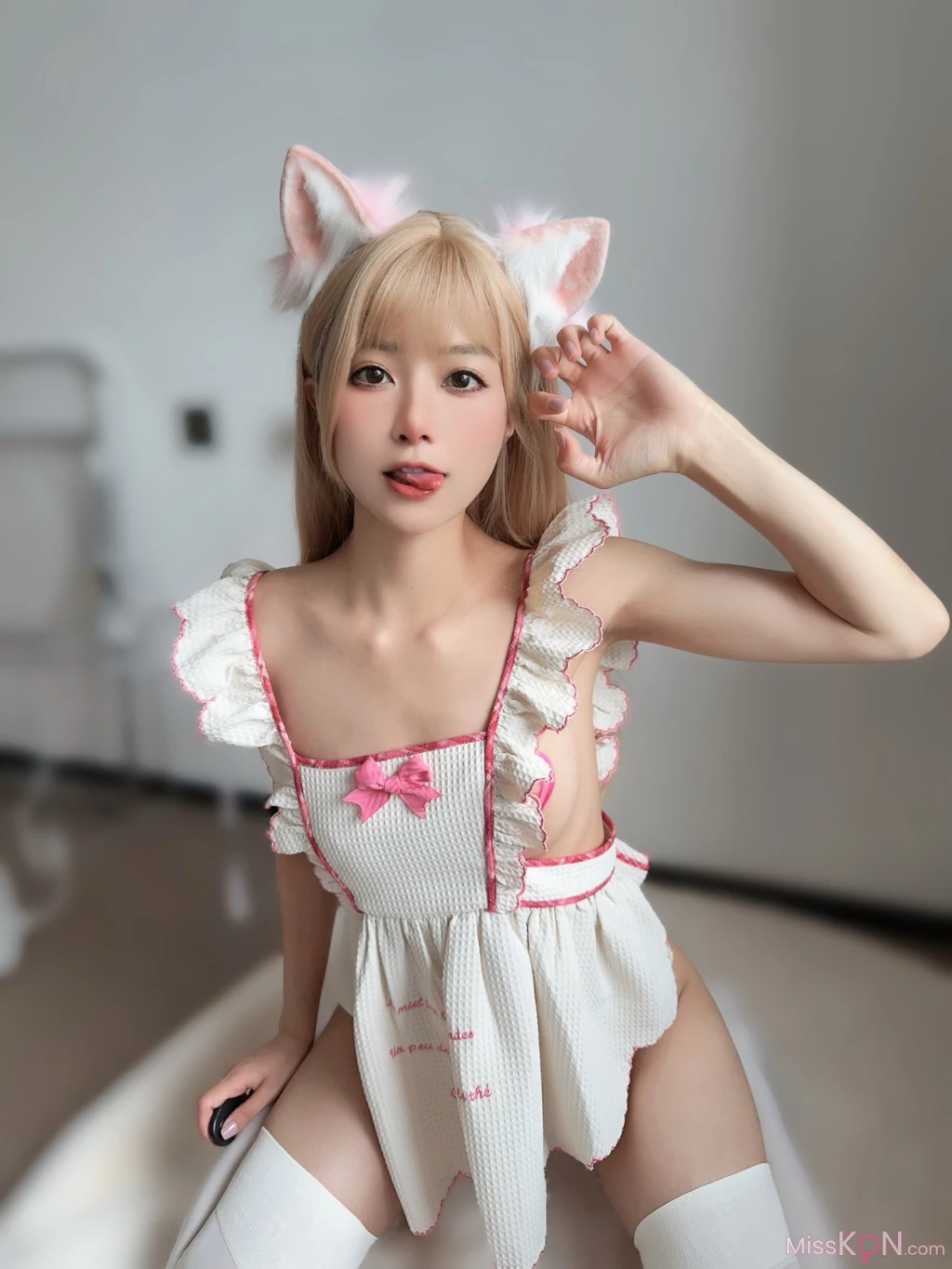 Coser@布丁大法 (Pudding Dafa)_ 围裙猫咪