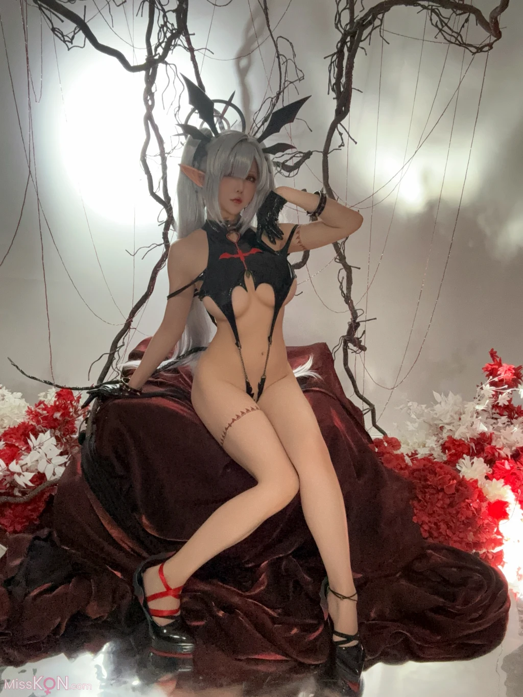 Coser@星之迟迟Hoshilily_ 2024年08月计划BA写真本 Erotopia