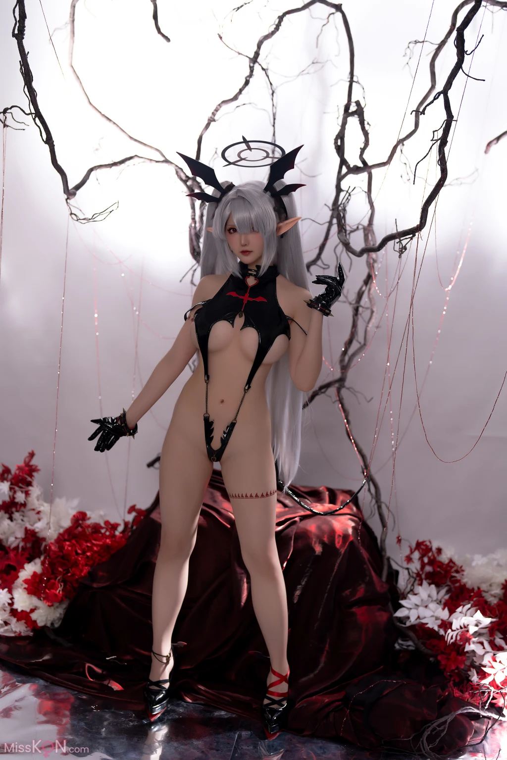 Coser@星之迟迟Hoshilily_ 2024年08月计划BA写真本 Erotopia