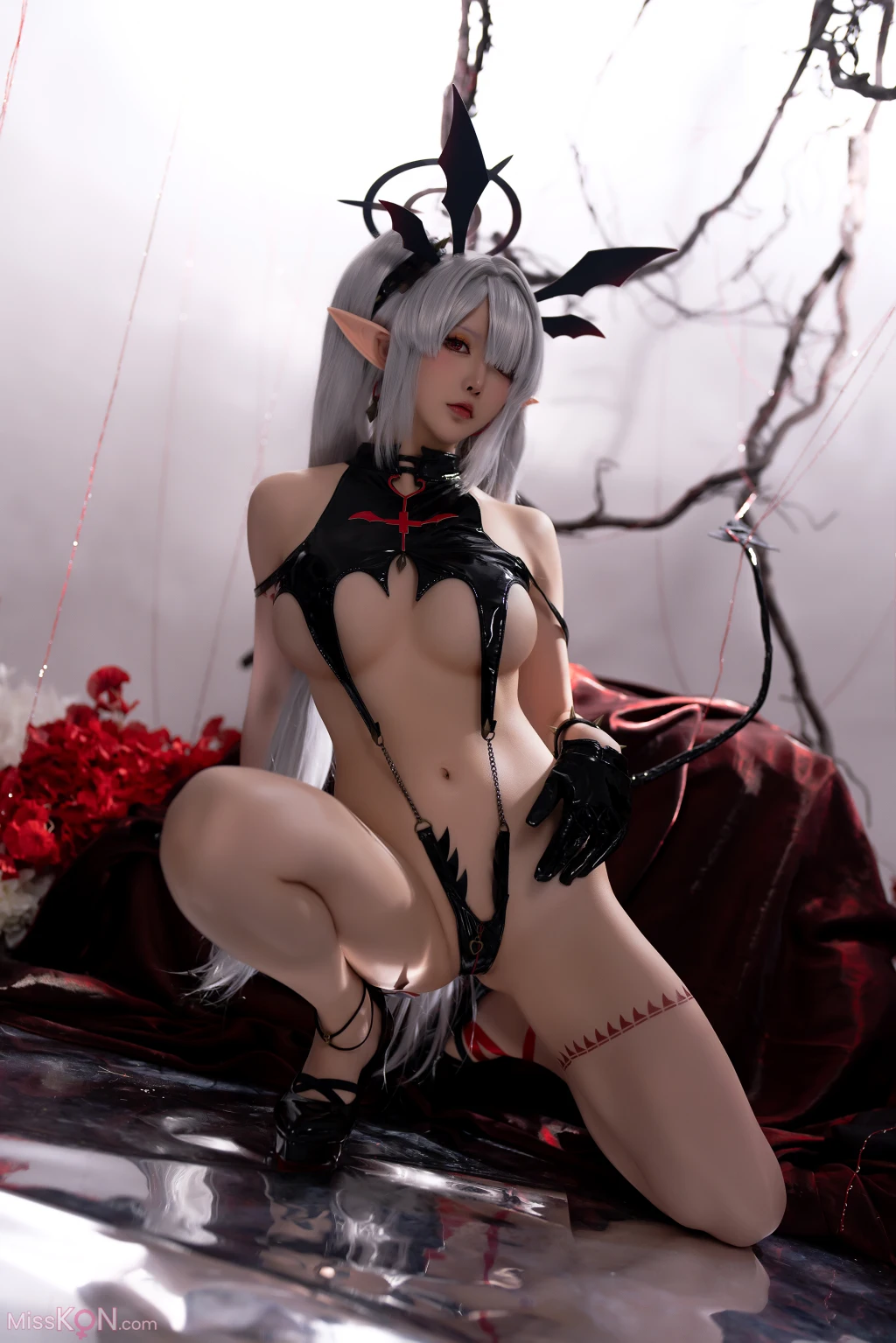 Coser@星之迟迟Hoshilily_ 2024年08月计划BA写真本 Erotopia