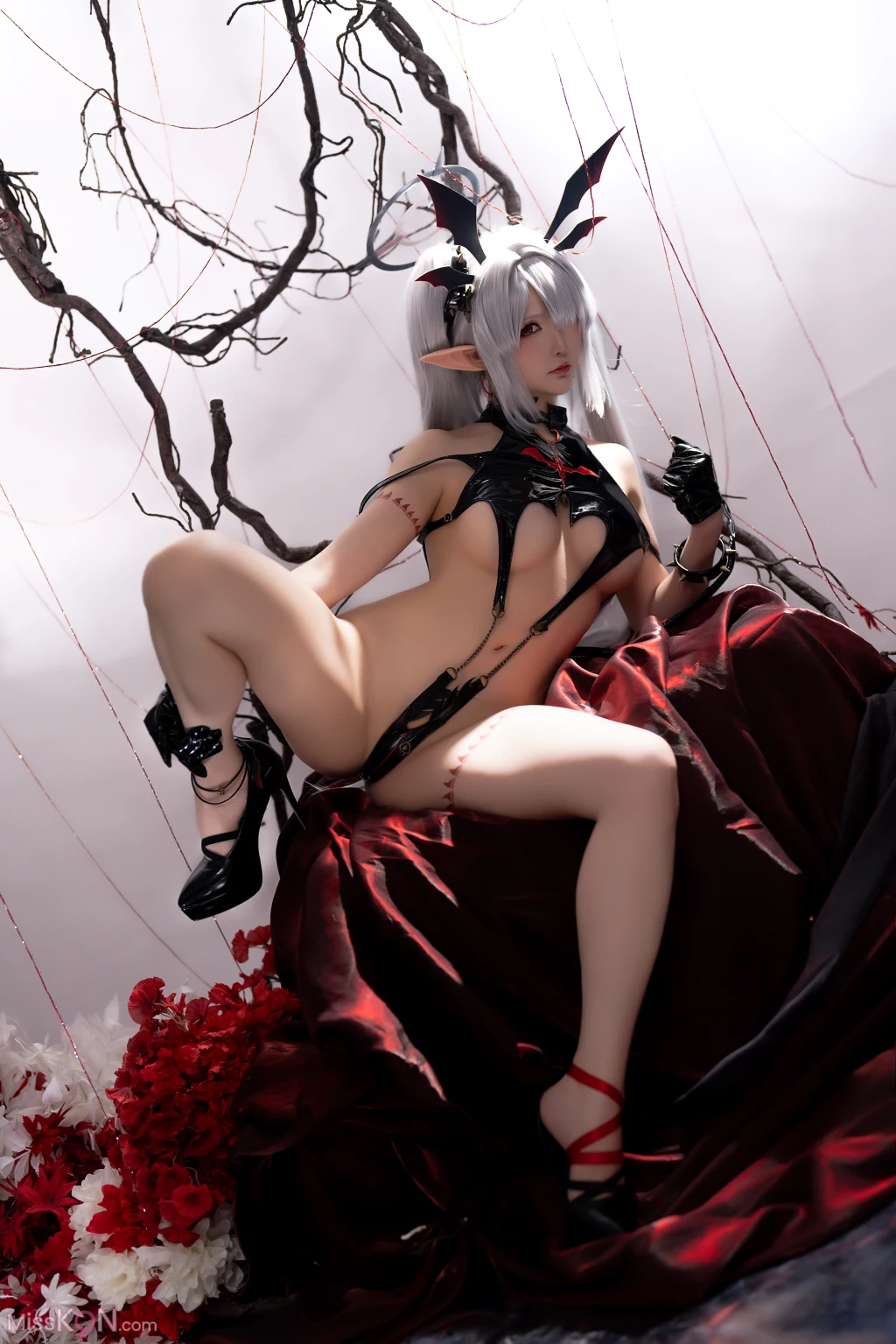 Coser@星之迟迟Hoshilily_ 2024年08月计划BA写真本 Erotopia