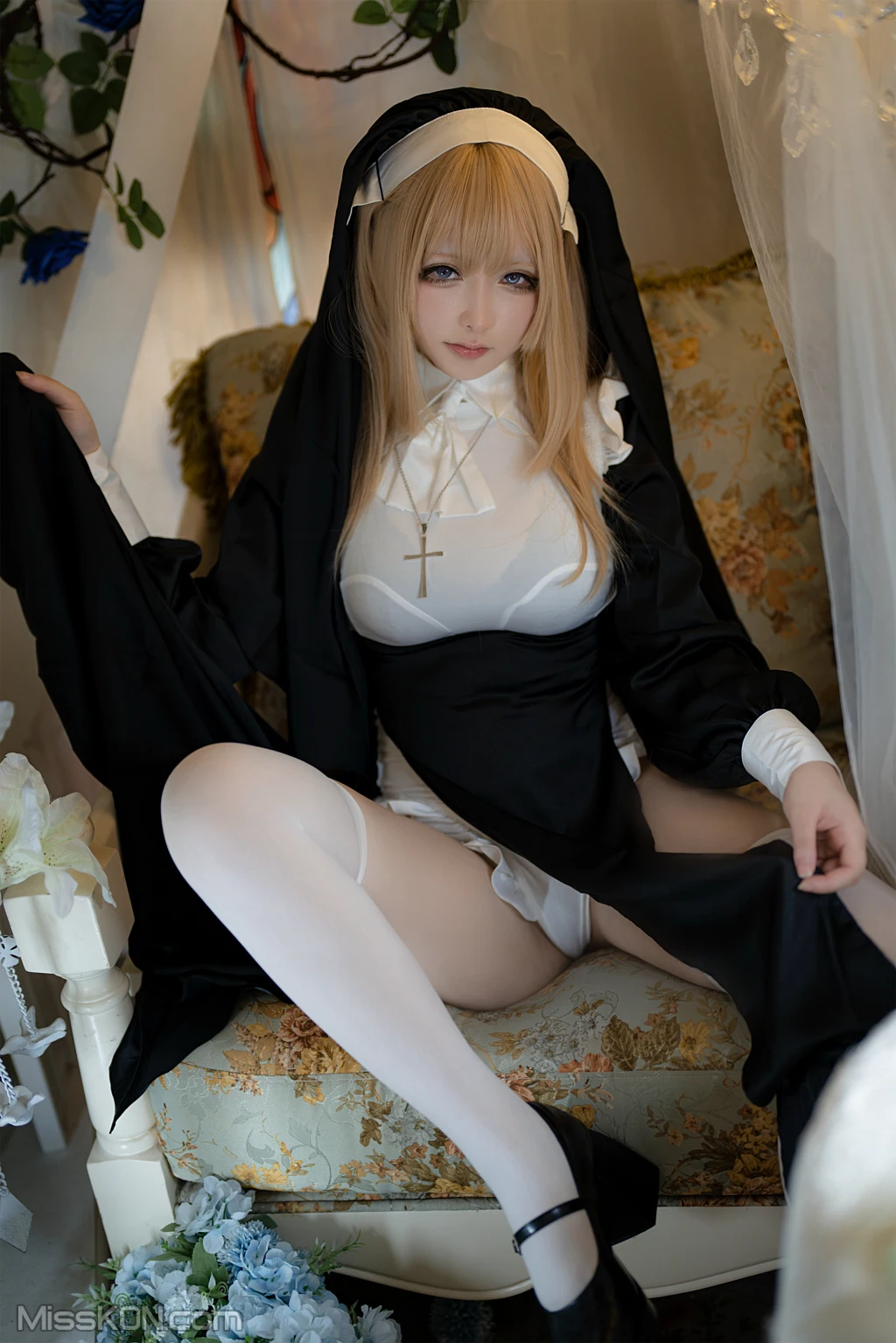 Coser@樱梨梨_ 修女